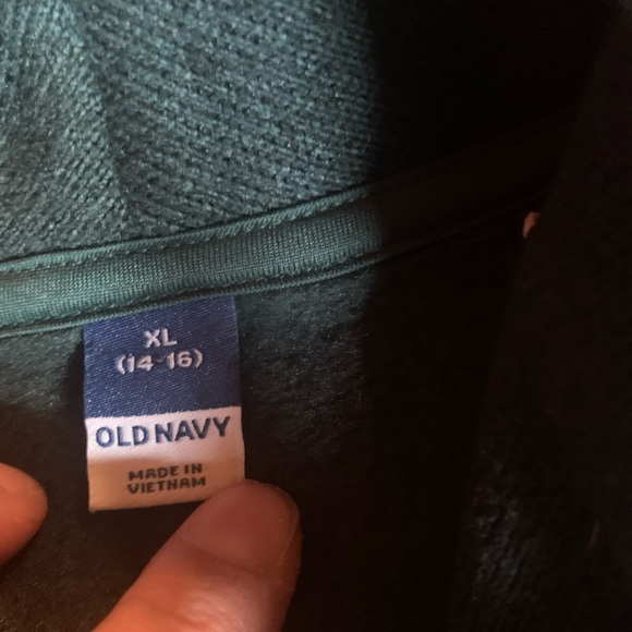 👚 2/$15 Old Navy Hunter Green Sweater, Size Youth 14-16, Never Worn! - Picture 8 of 9